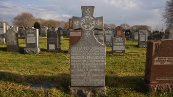 Jozefa Perdubinska 1907-1921. Franciszek Perdubinska 1915-1944. 