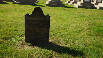 Congressional Cemetery - Colonial-style tombstone