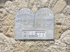 Carson C. Gillett, June 22, 1854 - April 25, 1936. Rose K. Gillet Aug 21 1859 - Oct 21, 1911.
