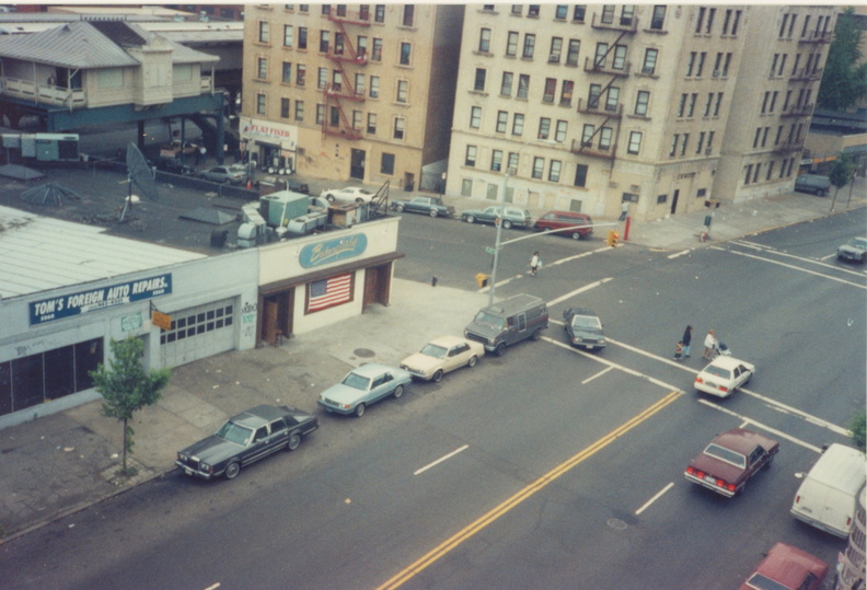 View toward Bakersfield Bar, 5060 Broadway, from 5057 Broadway