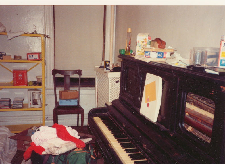 piano_room_40.jpg