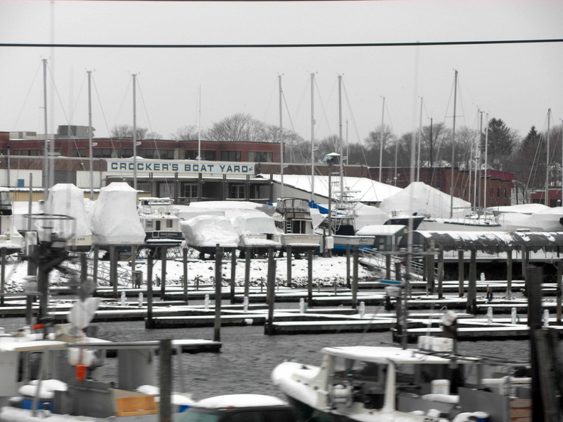 Crocker's Boat Yard. New London, CT. Amtrak #86, NYC to Providence