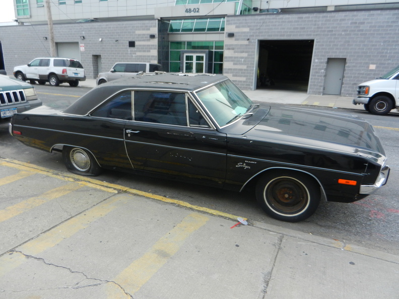 Dodge Dart Swinger (with a flat) in Astoria