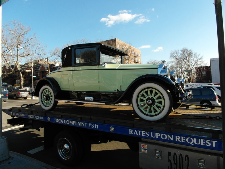 Buick in Sunnyside