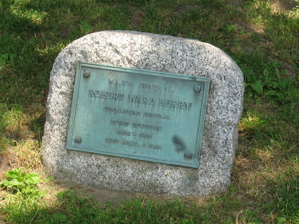 Major General Robert Ward Berry, Commanding General, Fort Totten 1958-1960