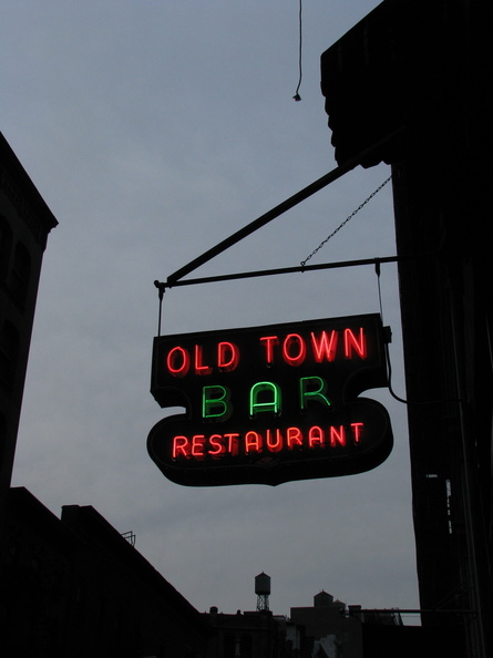 Old Town Bar, Union Square