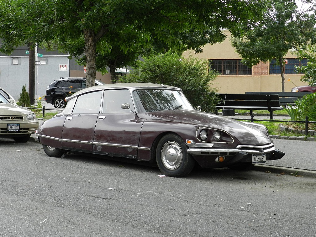 Citroën D Special. Long Island City