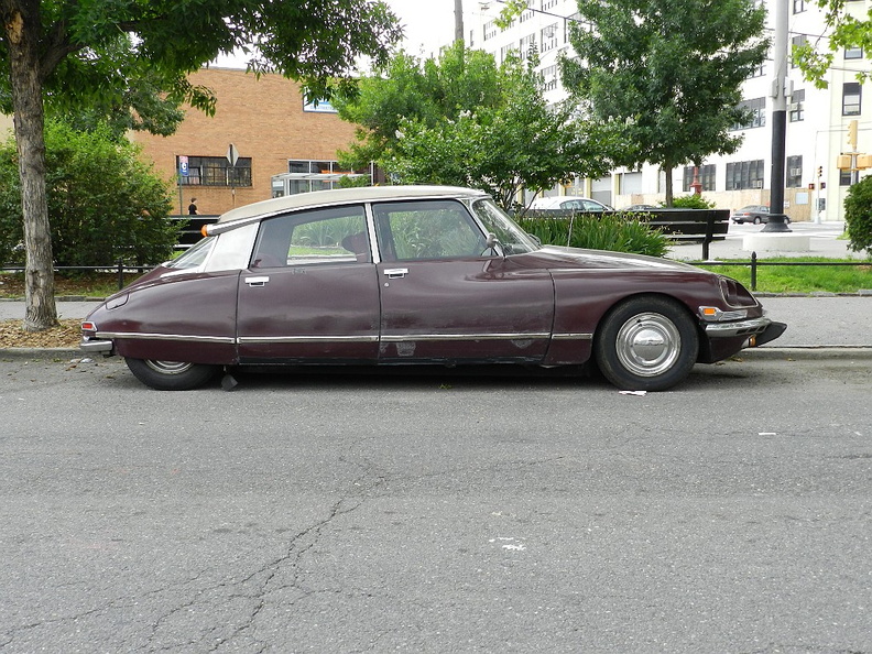 Citroën D Special. Long Island City