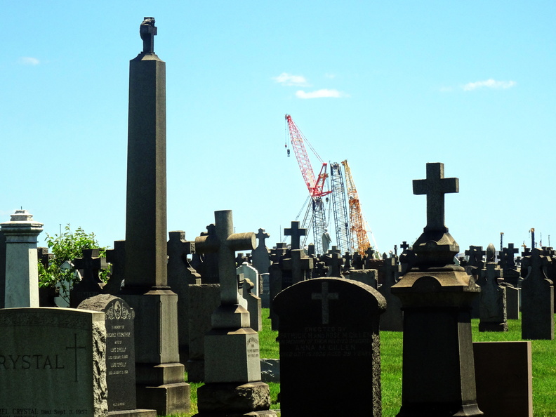 06-Calvary_Cemetery_Post_Covid_DSC03236.JPG