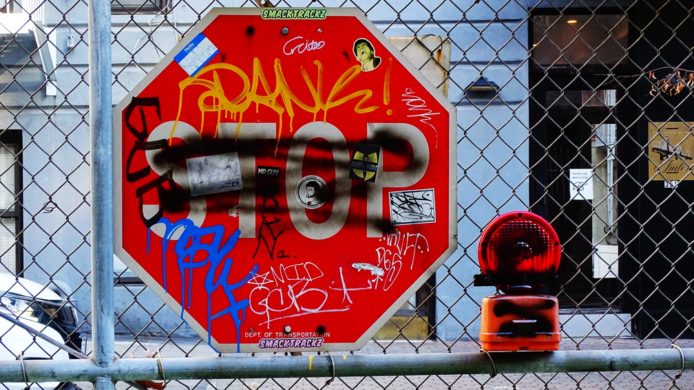 STOP DSC05437