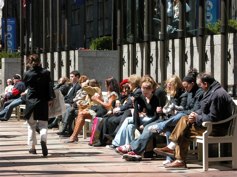 Lunchtime at Rockefeller Center