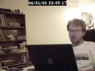 2000230518.jpg