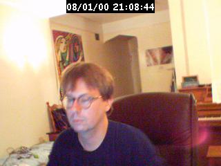 2000210845.jpg