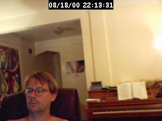 2000221332.jpg