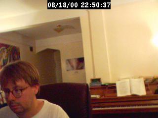 2000225037.jpg