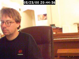 2000204437.jpg