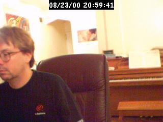2000205941.jpg