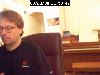2000215347.jpg