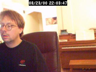 2000220348.jpg