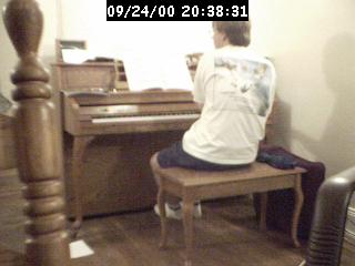 2000203832.jpg