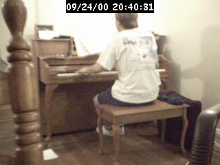 2000204032.jpg